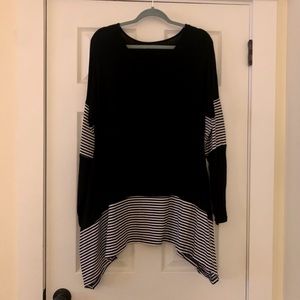 Mordanmiss Black and White Tunic